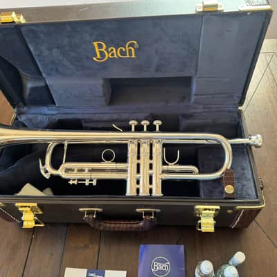 Bach Model LR180S37 Stradivarius Professional Bb Trumpet - Excellent Condition! image 13