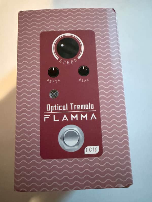 Flamma FC16 Optical Tremolo 2022 - Present - Red image 1