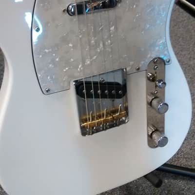 Gregory B-Bender-1 T-Type Electric Guitar White image 3