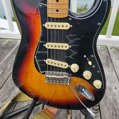 Fender 70s Stratocaster 1999 - 3TSB with Upgraded Pickups image 14