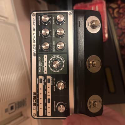Boss RE-202 Space Echo | Reverb