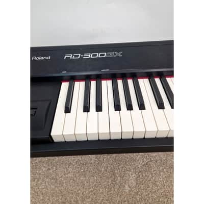 Roland RD300GX - Good image 10