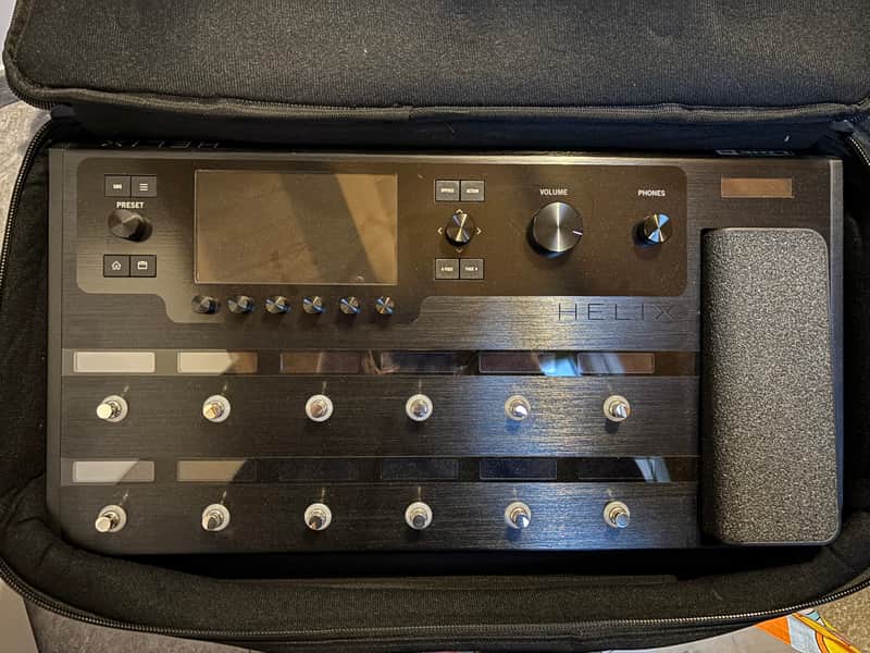 Line 6 Helix Floor 2018 - Present - Black image 1