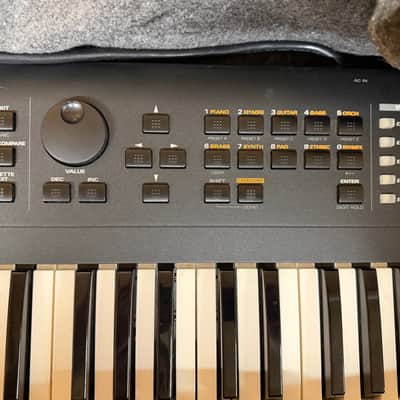 Roland XP-30 61-Key 64-Voice Expandable Synthesizer - Black image 15