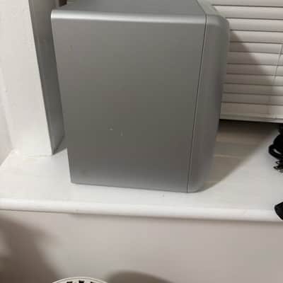 KRK RP-5 Rokit G3 2-Way 5" Active Studio Monitors 2014 - 2018 - Silver image 4