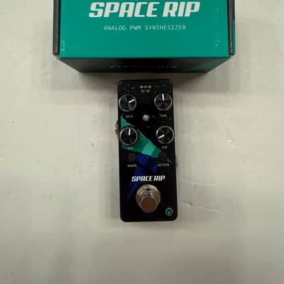 Pigtronix Space Rip Analog PWM Synthesizer Synth Guitar Effect Pedal + Box image 1