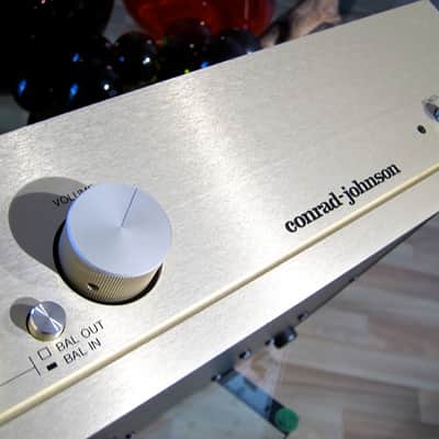Vintage 1980s Conrad-Johnson PV-10 Tube Pre Amp Amplifier All Original Near Perfect Condition image 10