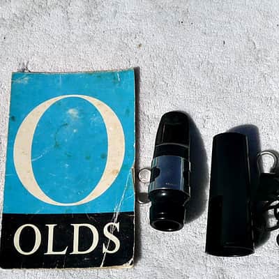 Vintage F. E. OLDS Parisian Ambassador Alto Sax w Neck, Mouthpiece + Case - Good Pads - France - VGC image 23