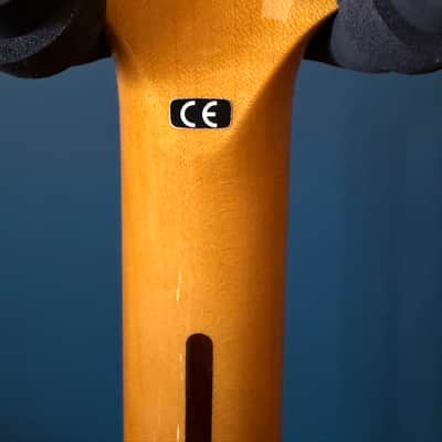 Fender Starcaster® Bass, Maple Fingerboard, Natural 2013 - Gloss Polyester image 7