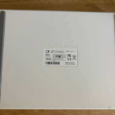 Elektron Model:Samples 2019 - 2020 - White image 3