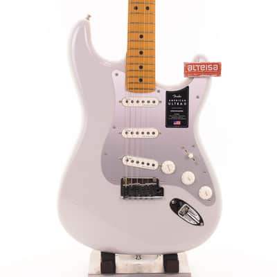 Fender American Ultra II Stratocaster with Maple Fretboard 2026 Avalanche 3676gr image 1