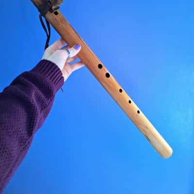 Blue Bear Flutes Native American 5 Hole Flute Low E 2023 - Western Cedar - Rabbit Totem image 1