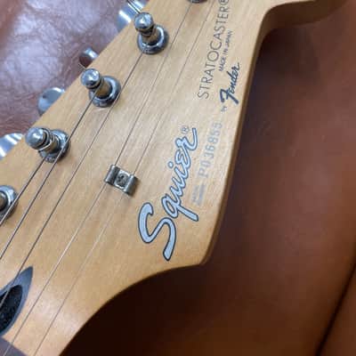 Squier Stratocaster 1993  - Red image 3
