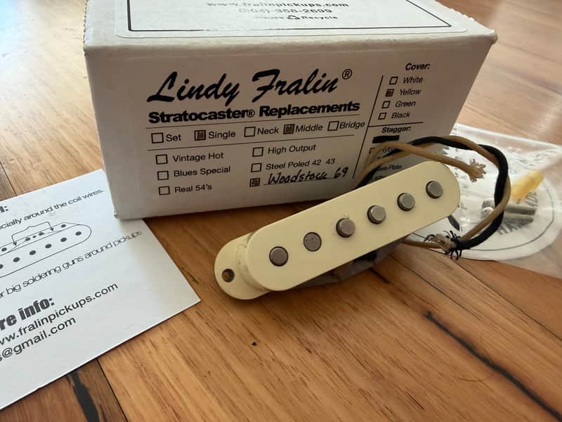 Lindy Fralin Woodstock ’69 strat pickup middle reverse wound image 1