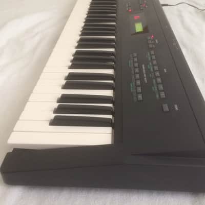 Yamaha SY35 Digital Vector Synthesizer image 7