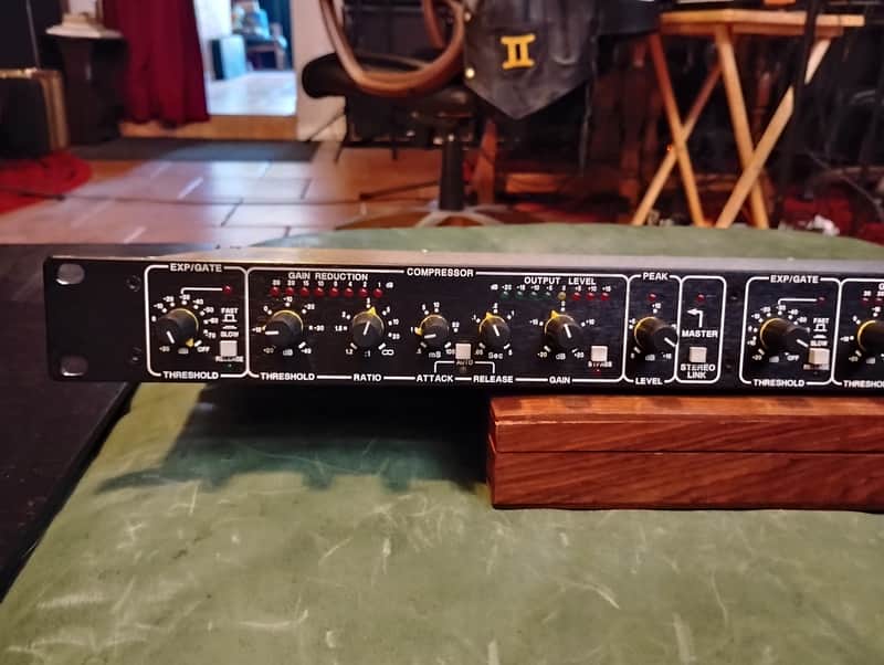 Drawmer DL241 Dual-Auto Compressor with XLR Connectors 2010s