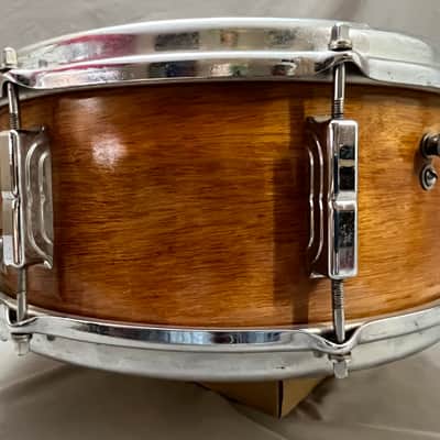 Leedy Utility Mahogany 5.5”x 14” Snare Drum with Hard Shell Case image 11