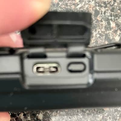 Shure Glxd1+z3 wireless transmitter new battery image 3