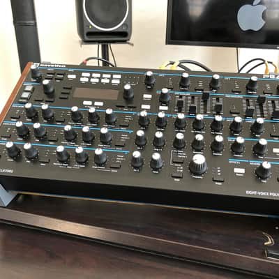 Single stand Novation peak - Synth stand 3dsf image 3