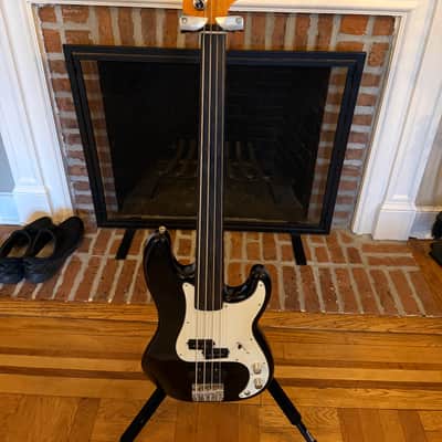 2022 Fender Tony Franklin Artist Series Signature Fretless Precision Bass 2006 - Present - Black image 1