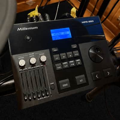Millenium MPS-850 + extra cymbal image 3