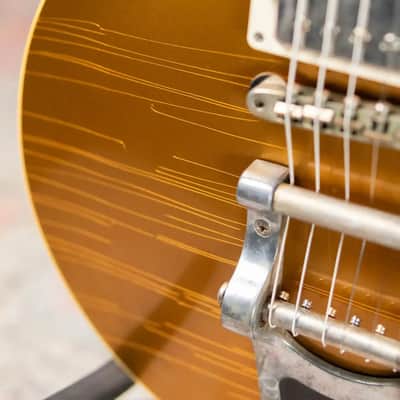 Gibson Custom Shop 1957 Les Paul Standard Murphy Lab Ultra Light Aged Electric Guitar with Bigsby - All Double Gold with Hardshell Case image 17
