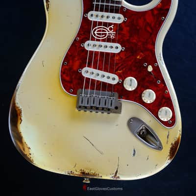 Fender Stratocaster Vintage White Made in USA Aged Relic image 4