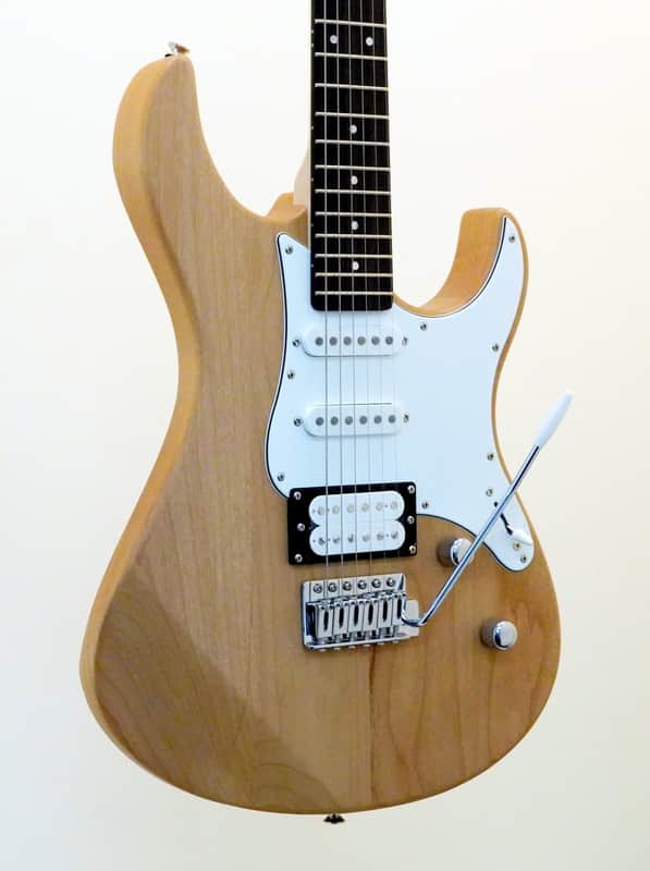Yamaha PAC112V Pacifica Electric Guitar Natural image 1