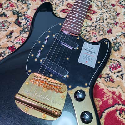 *NEW IN BOX* 2026 Fender Japan Limited Edition Traditional Collection, 60's Mustang Black Pearl Gold with Matching Headstock - MIJ JD26 image 6