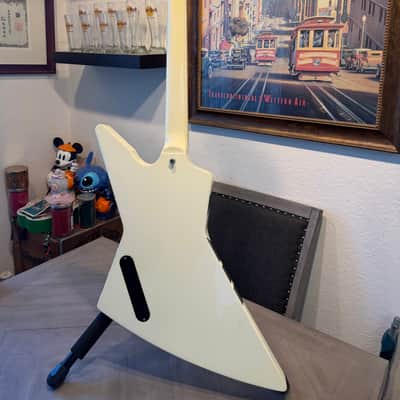 Gibson Jason Hook M-4 Sherman Explorer 2010s - White with Graphic image 7