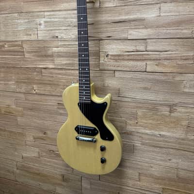 Epiphone Les Paul Junior Guitar w/Rosewood Fretboard  - TV Yellow-w/ gig bag- New! image 4