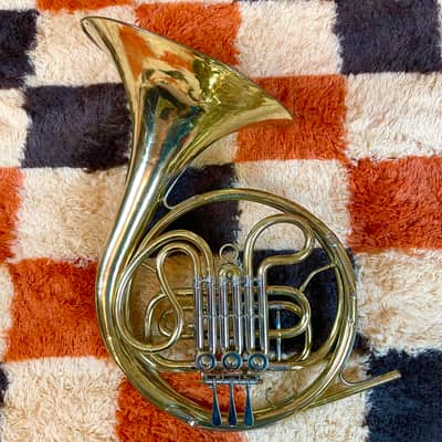 Used York Single French Horn 3 Valve F Key With Case And Mouthpiece (See Video) image 2