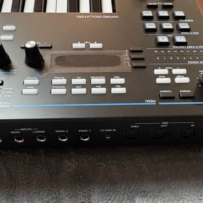 Novation Summit 61-Key 16-Voice Polyphonic Synthesizer Excellent image 15