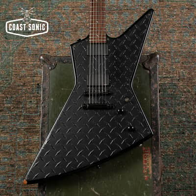 Rare! 1998 ESP Custom Shop JH-2 James Hetfield Explorer Made In Japan w/case all original w/ signed COA image 5