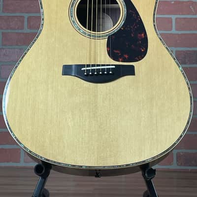 Yamaha LL36 ARE Jumbo Acoustic Guitar image 2