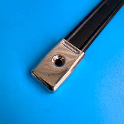 Fender Rumble 15 (PR2490) Bass Amplifier Part: Carrying Handle with Screws image 3