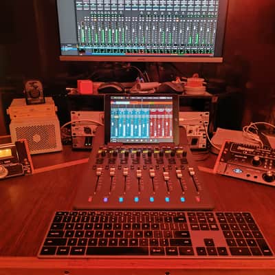 Avid S1 8-Fader EUCON Desktop Pro Tools Control Surface 2023 - Black image 4