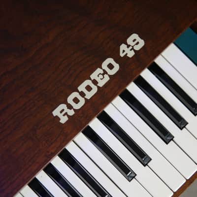 Immagine (Video) *Serviced* Rare GEM Rodeo 49 Vintage Combo Organ & Rhythm Preset Drum Machine w/Built-in Speaker | Italian Analog Synth Synthesiser Transistor Galanti Keyboard from 70s - 4