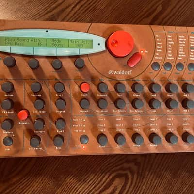 Waldorf Microwave XT Rackmount Wavetable Synthesizer 1998 - Orange