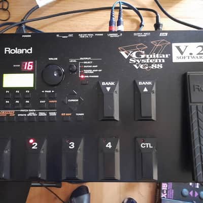 Roland - VG 88 V2 selten in Thoman gigbag + GK2a + Roland GK Cable