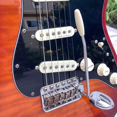 Fender Japan Stratocaster 1994 - Cherry Burst image 4