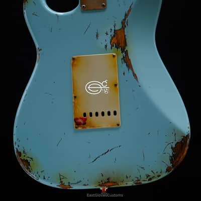 Fender Stratocaster  ST57- US SBL Sonic Blue Made in Japan Medium Aged Relic  RARE image 8