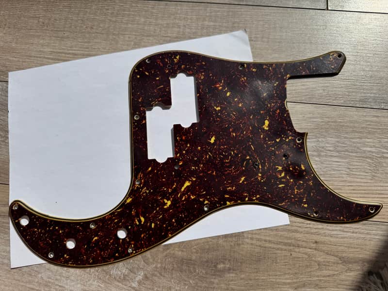 Vintage Fender Precision 60 thru 71  Tortoise USA avri 62 60’s pickguard USA image 1