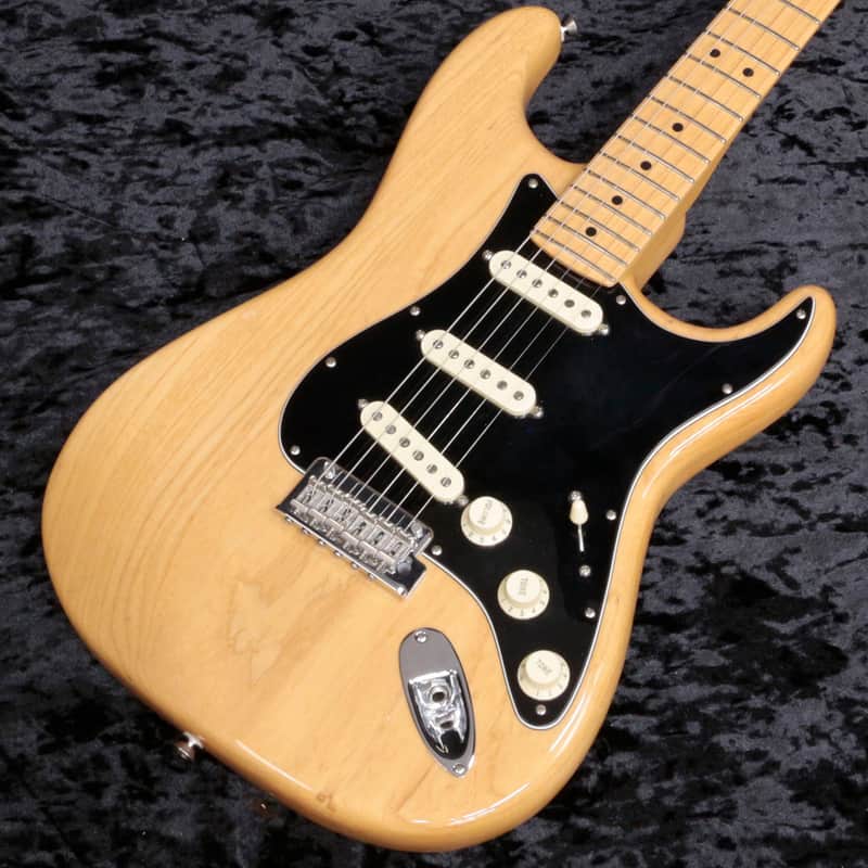 FENDER USA American Professional Stratocaster Ash Body Natural [US20000154] (04/13)