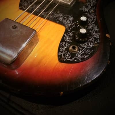 Super RARE 1965 Teisco Eb110 (tulip bass) MIJ image 8