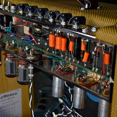 Victoria Model 45410 45 Watts 5881 Tubes 5F6-A Type Circuit Tweed image 4