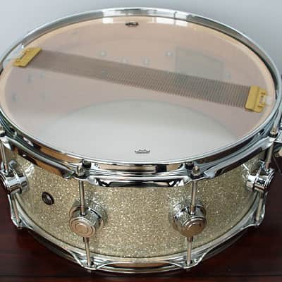 DW Collectors 6+6 Maple 6" x 14" Snare Drum Broken Glass FinishPly image 5