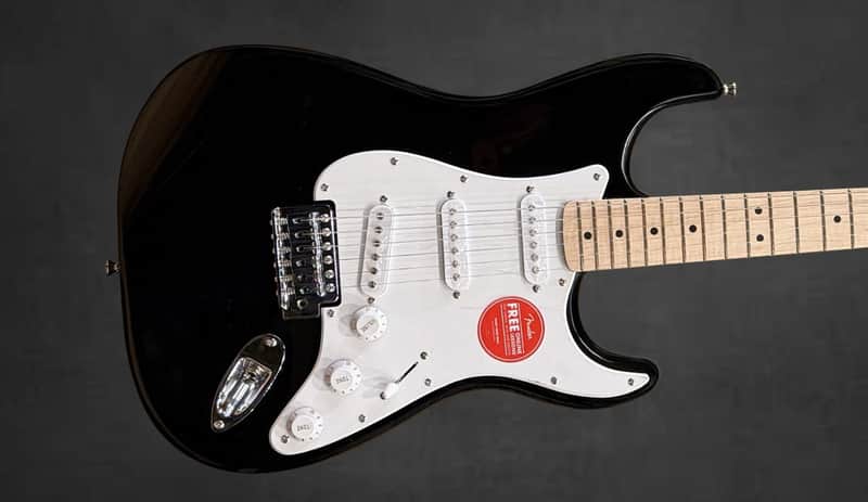 Squier Sonic Stratocaster - Black w/Maple