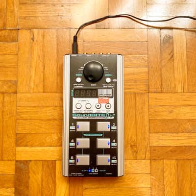 Red Sound SoundBITE Pro - Professional DJ Loop Sampler with p.supply & original manual! Read the ad! image 2