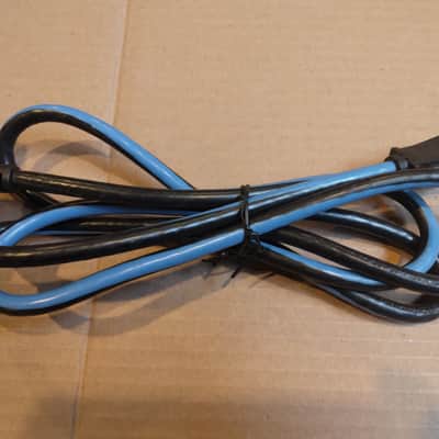 Middle Atlantic - RLNK-MON115-NS | RackLink 15 A Inline Power Monitor image 2